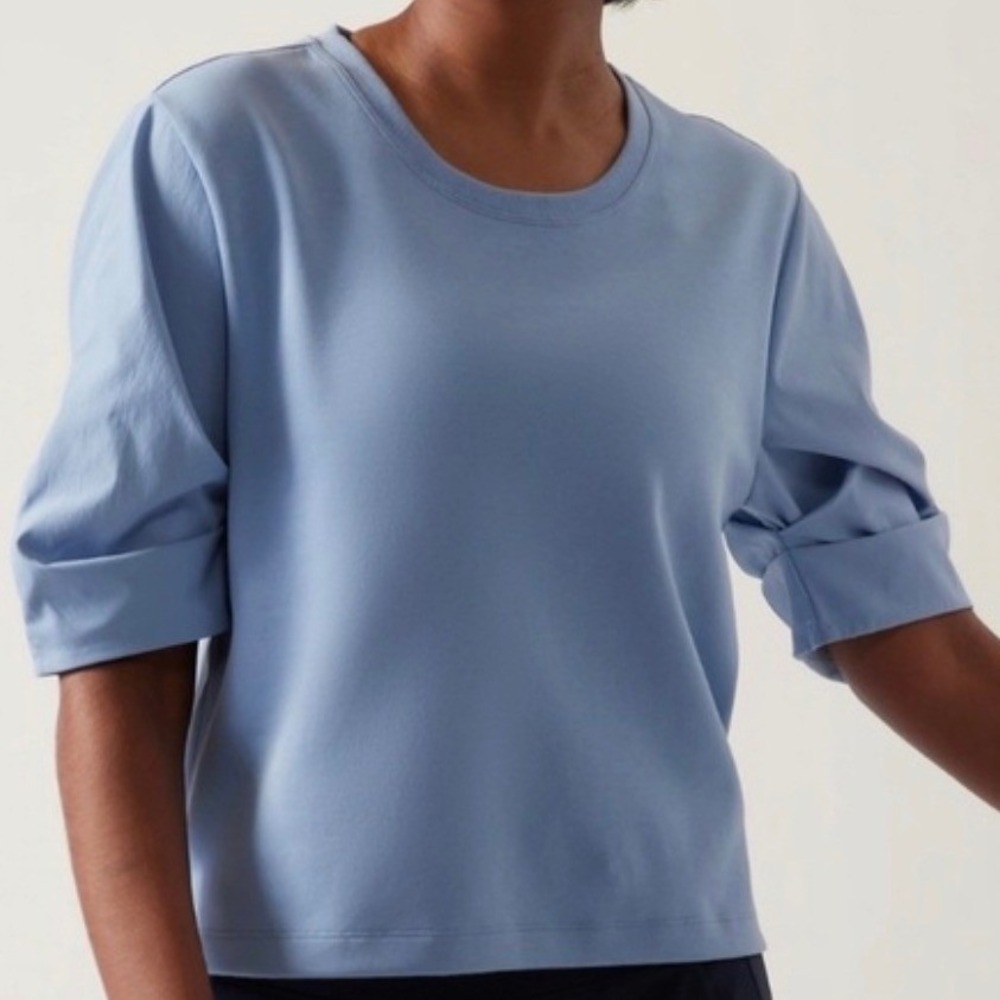 Athleta Womens Light Blue Harlow Hybrid Tee Short Sleeves Cotton Blend Size M